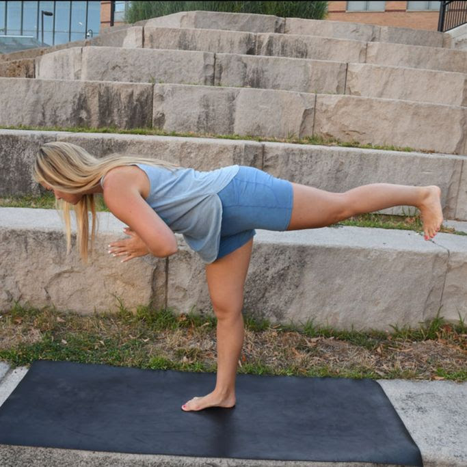 Celia in Virabrahadrasana 3